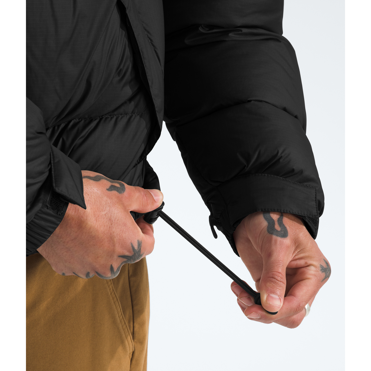 The North Face Men's 1996 Retro Nuptse Jacket in Summit Navy