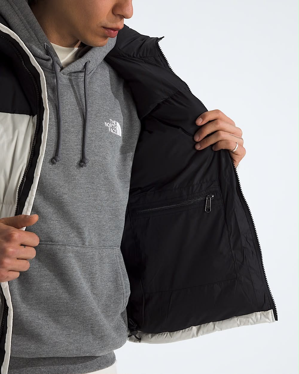 The North Face Men's 1996 Retro Nuptse Jacket  White Pacific Teal