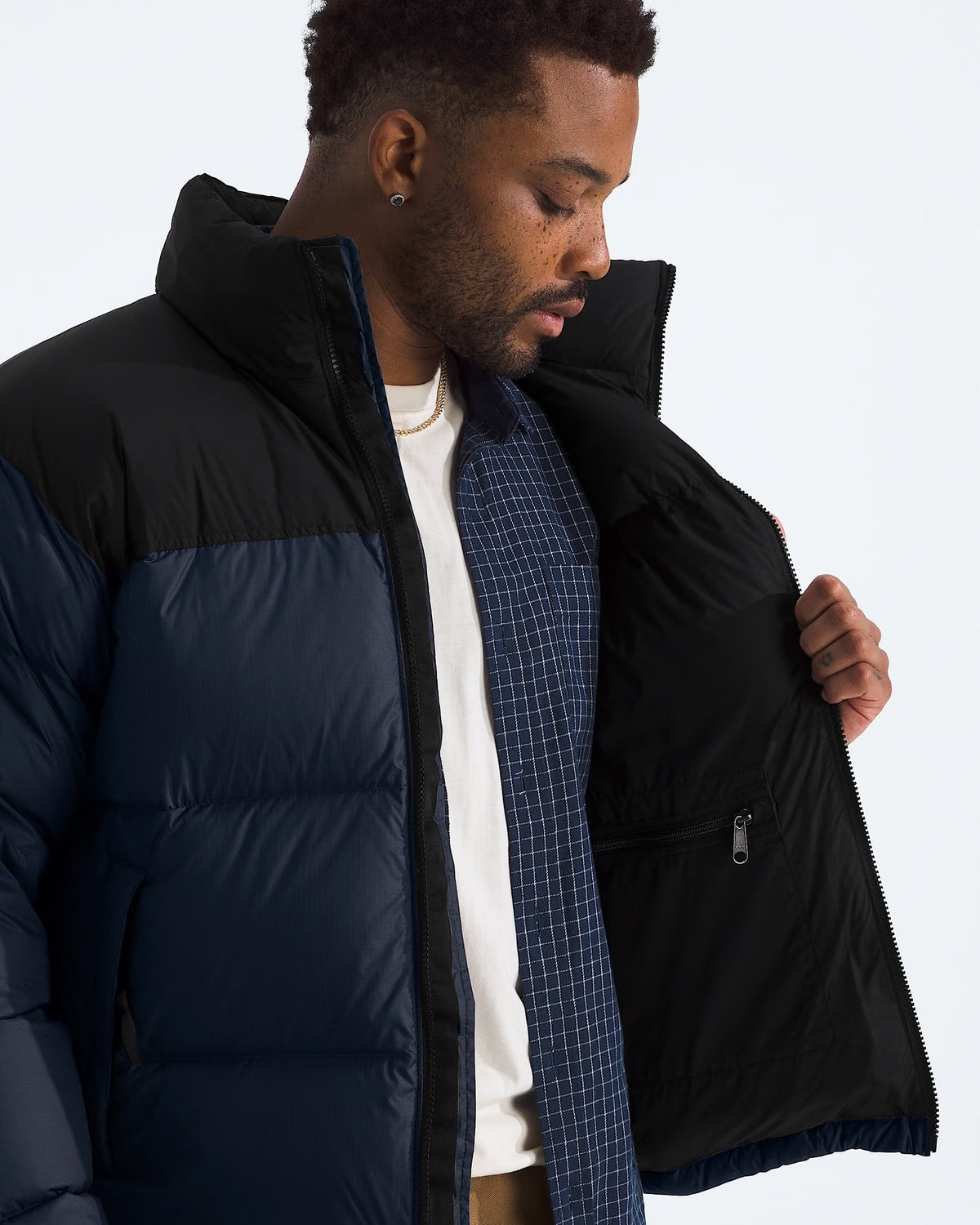 The North Face Men's 1996 Retro Nuptse Jacket in Smoked Pearl