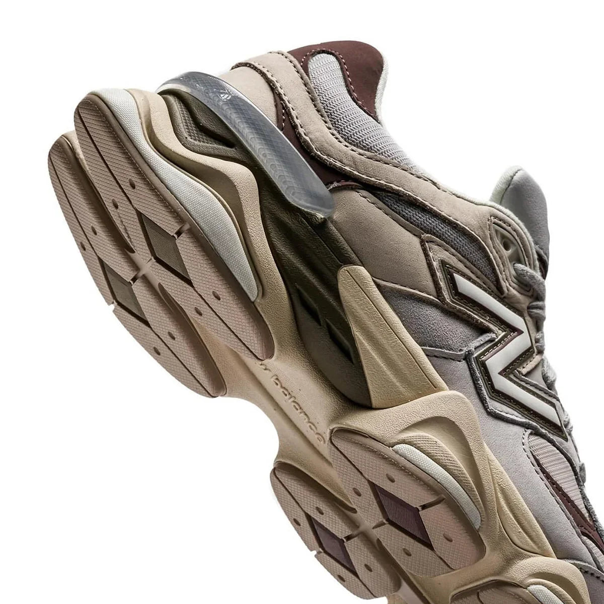 NB - 9060 Grey Matter/Timberwolf